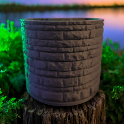 CapillaSpring_Vase_in_Brunnenoptik_front